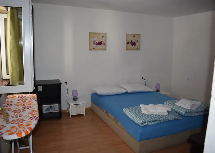 Klara شقة شيبينيك